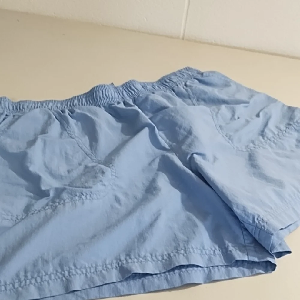 Columbia Sky Blue Drawstring Elastic Waist Gym Shorts Quick Dry Pockets